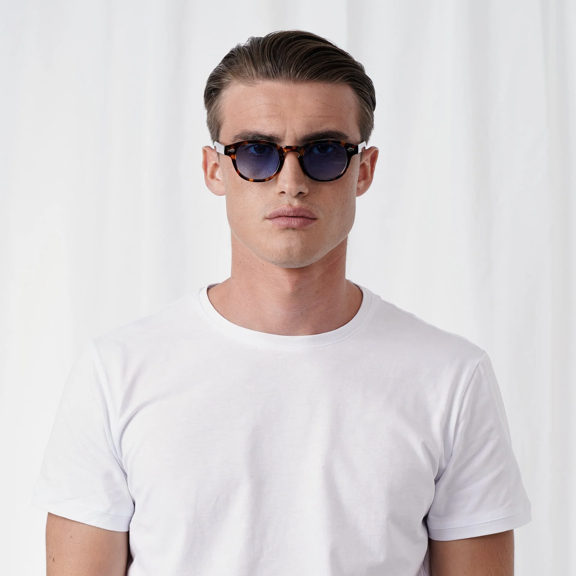 JOHNNY TORTOISE - Image 23